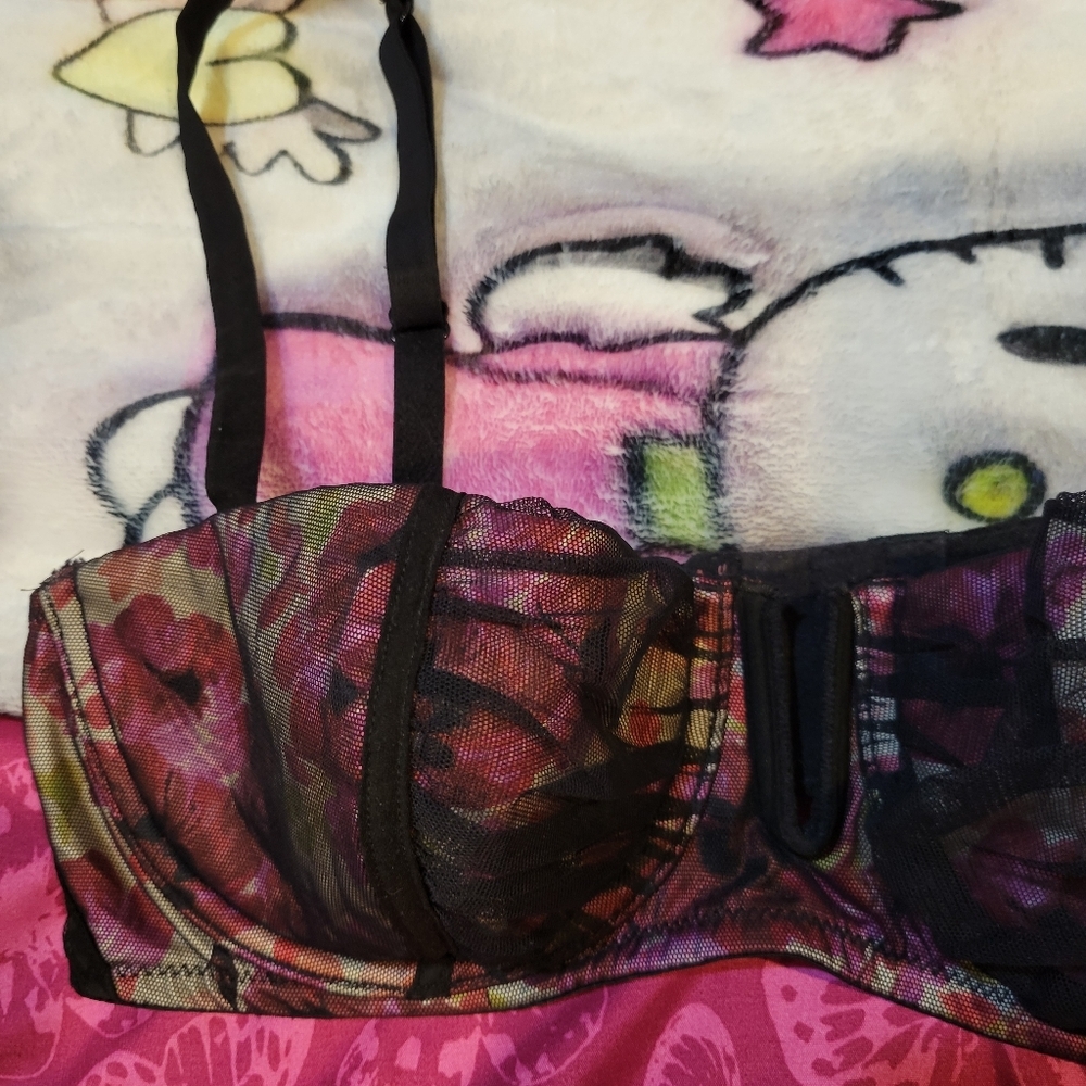 Victoria's Secret Floral Mesh Sheer Underwire Bra | 36C - Picture 2 of 7